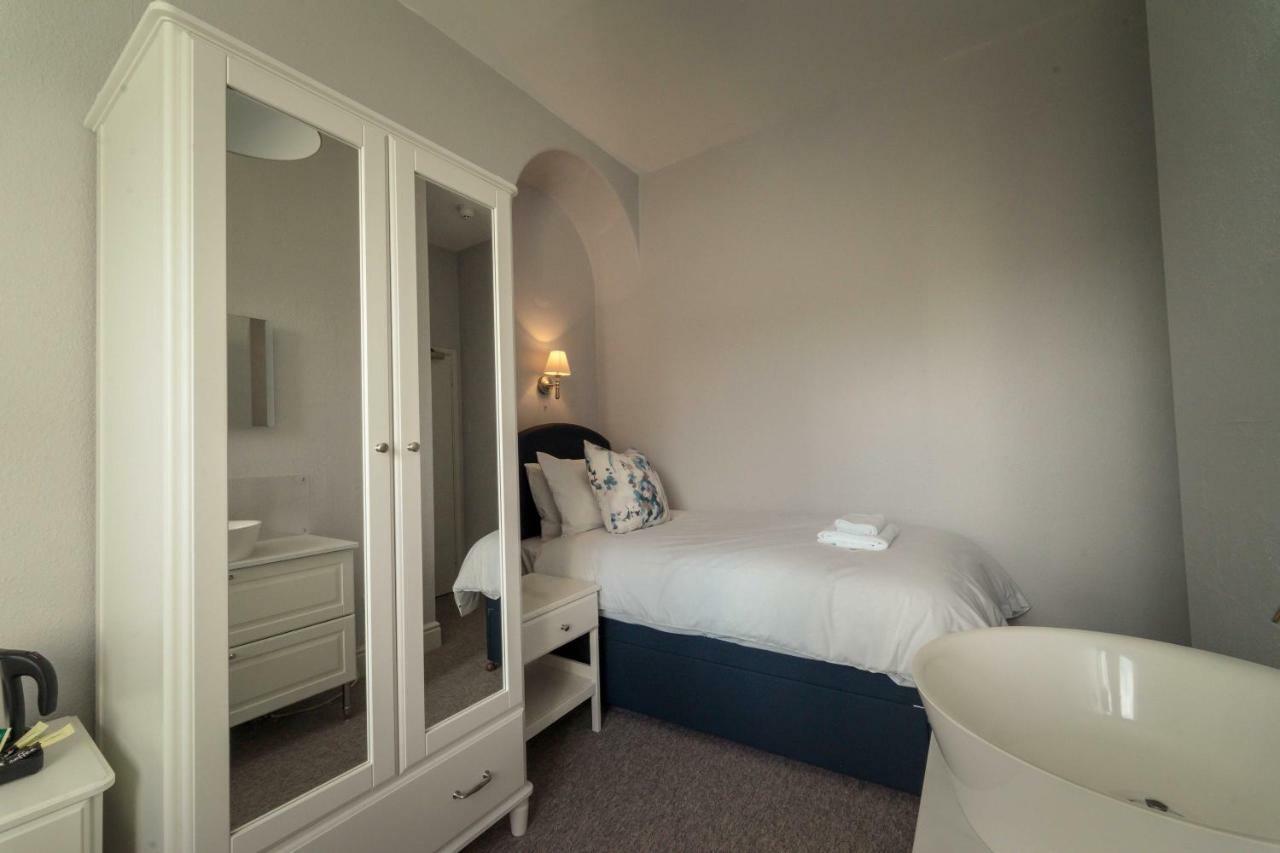 Anabelle'S Guest House Бат Экстерьер фото